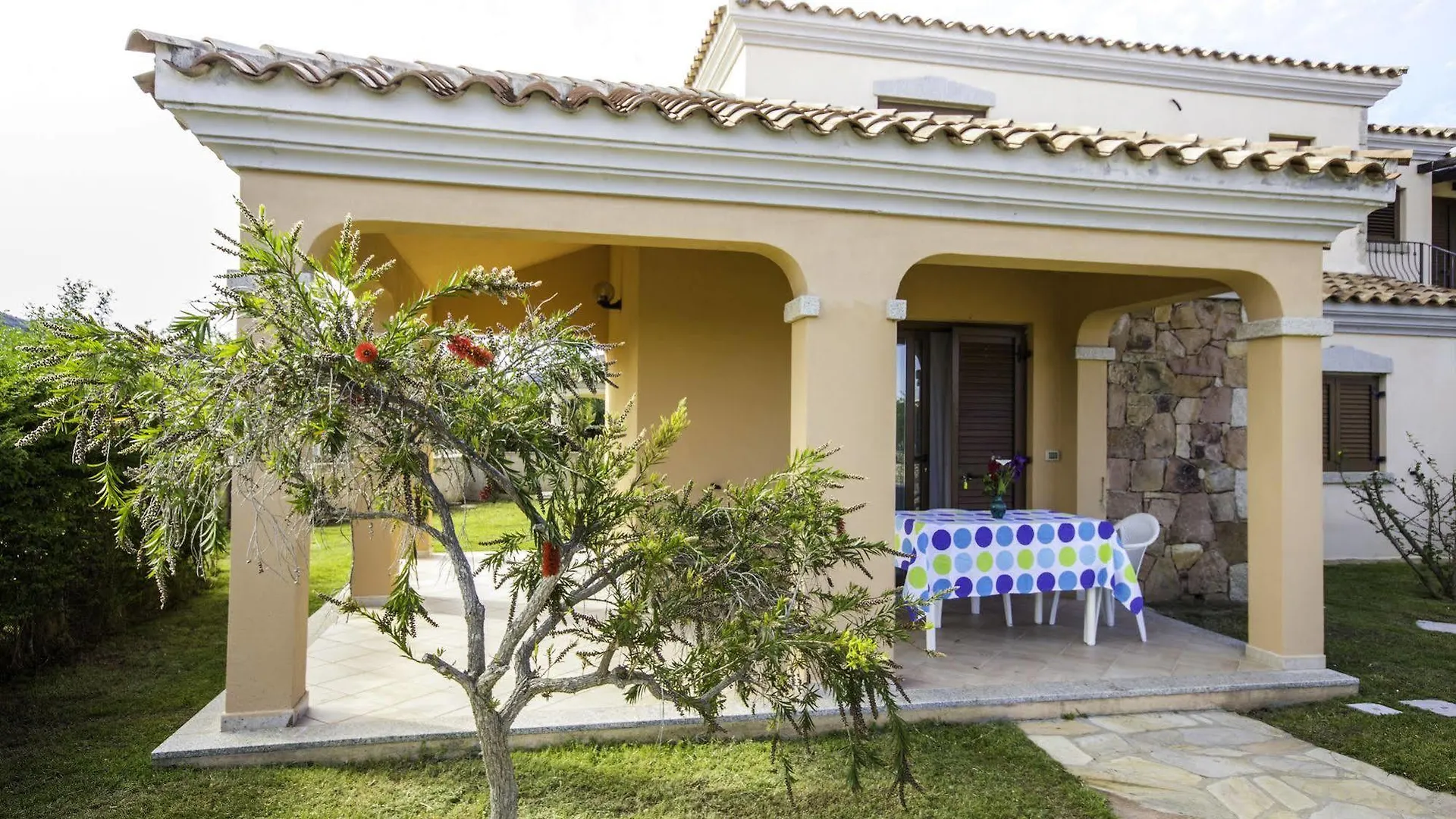 Appartamento Iris Houses San Teodoro  Italia